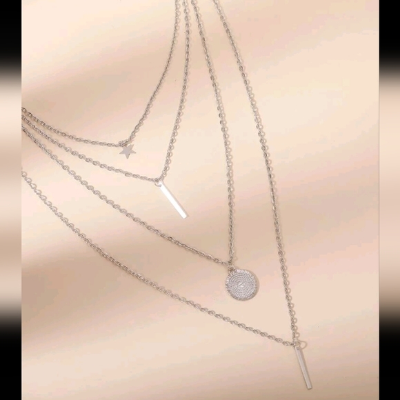 ⚡️FLASH SALE🔹️Minimalist Charmed Layerd Necklace - Picture 4 of 5